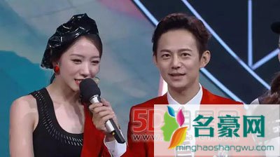 何炅跟孟美岐什么关系 何炅回应没牵孟美岐错位照片曝光
