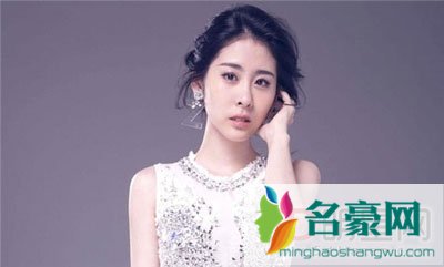 李嘉格哈啰歌不带胸罩是什么梗 李嘉格和张碧晨吵架不和闹掰了