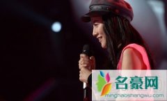李嘉格哈啰歌不带胸罩是什么梗 李嘉格和张碧晨吵
