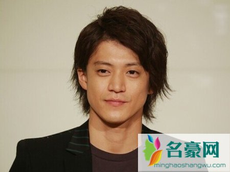 城田优与小栗旬吻戏 小栗旬被曝酒店开房