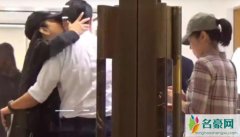 林青霞亲吻型男 大庭广众下踮起脚尖主动亲吻男子