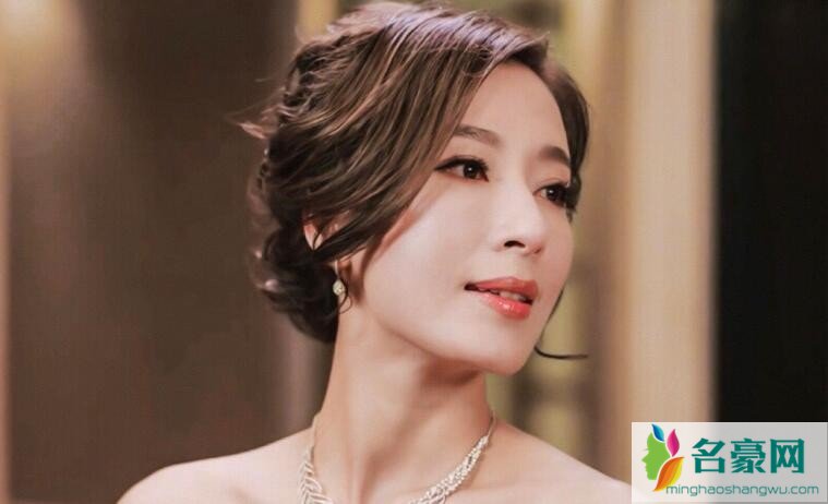 杨怡照片