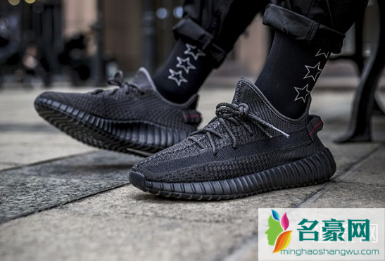 Yeezy为什么没有踩屎感 Yeezy为什么不能碰水