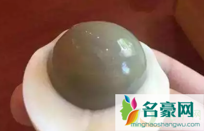 鸡蛋中间为什么有点黑4