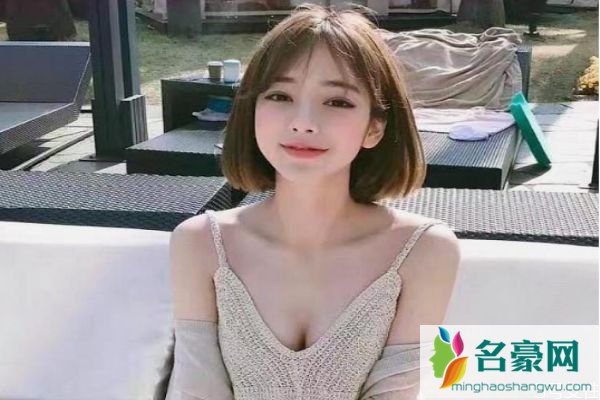 女朋友好看是什么体验 女朋友长得漂亮是什么感觉