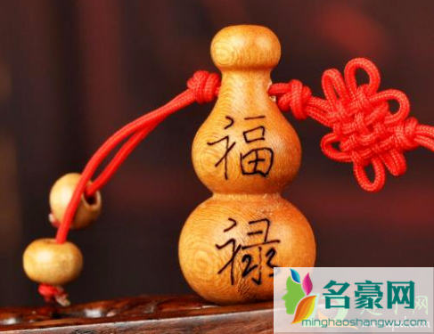 端午节的葫芦挂在门的哪一边2