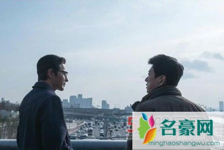 李钟硕在即将上映的电影中打破形象 饰演的杀人犯让人背后一凉