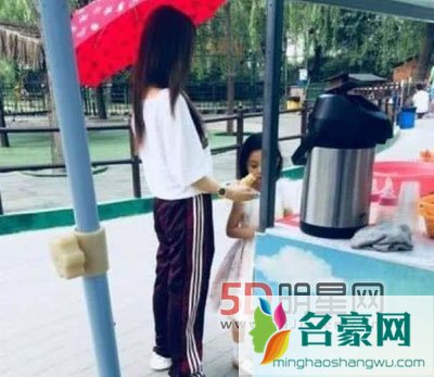 李小璐出轨不成立？ 维权官司胜诉获得10万元赔偿