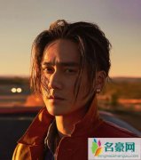蒋劲夫自曝相当网红 到日本放飞自我成剃头小工