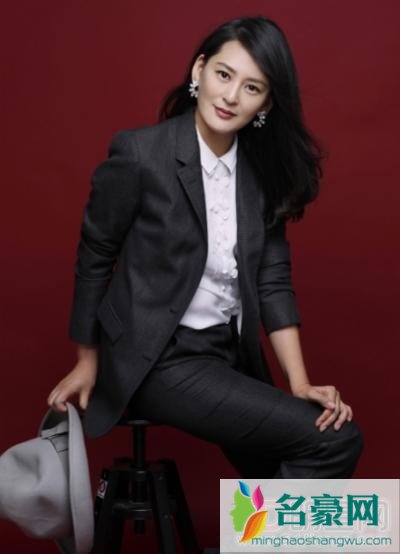 女制片人黄澜简历资料及丈夫是谁 黄菡和黄澜那么像俩人啥关系