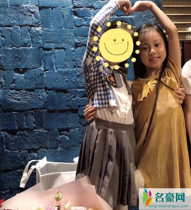 甜馨近照