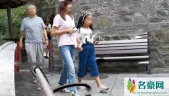 赵薇进庙疑求转运 此前官司败诉累积索赔5700万元