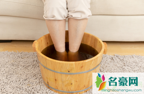脚特别冷的时候可以泡脚吗3