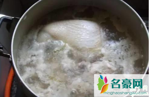 肉煮出来的白沫是什么能吃吗 肉为什么一煮就有很多白沫2