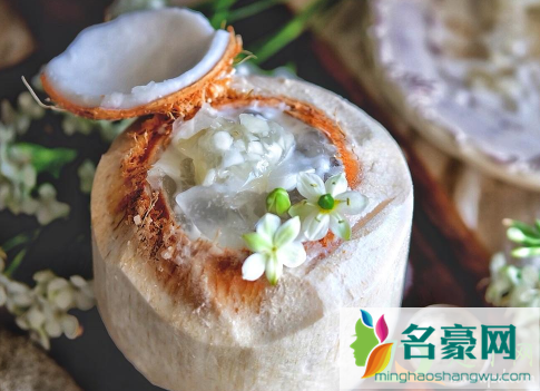 新鲜的椰汁含糖量高不3