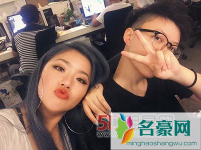 创造101杨超越唱歌烂好难听还有脸哭 最新一期人气排名第九遭网友举报
