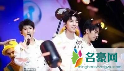 tfboys退出的成员是谁今后要解散了吗 tfboys粉丝喊解散王俊凯哭了