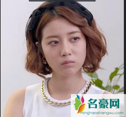 李溪芮发型