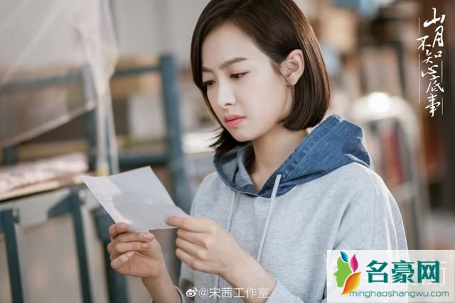 秋季女生流行什么发型 短发波波头时髦又好看8