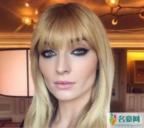 女生什么刘海显脸小 4款显脸小的气质发型女生刘海