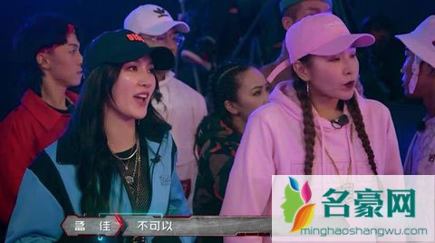 鹿晗护短场面一度很尴尬 到底是以退为进还是单纯急性子