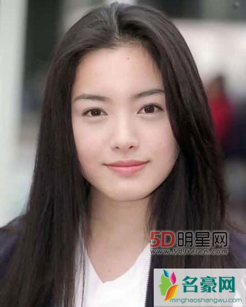 仲间由纪惠出席乐园记者会 仲间由纪惠身材发福疑怀孕