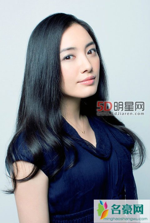 仲间由纪惠出席乐园记者会 仲间由纪惠身材发福疑怀孕