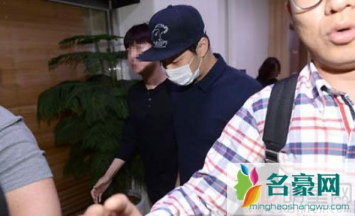 朴有天性侵案终落幕 女方被判刑2年