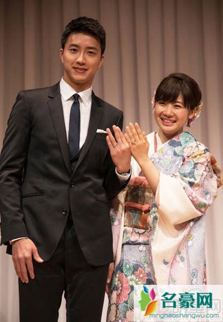 福原爱婚纱照首曝光 预计明年举办婚礼