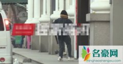 秦岚现身医疗美容诊所被疑整容 当事人皮肤过敏的