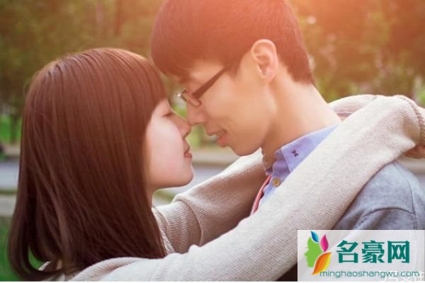 恋爱的过程有哪些 如何从普通朋友到情侣关系