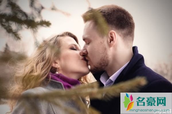 老婆吵架冷战怎么办 和老婆冷战怎么发信息