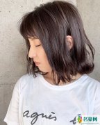 超细软发质适合的烫发发型 随性微卷发让你秋季颜