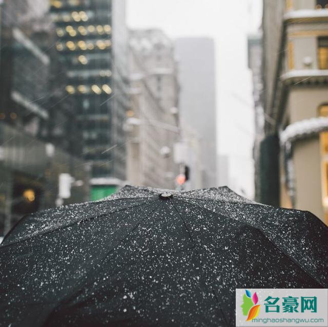 不谈办公桌上的感情,我们就都快活