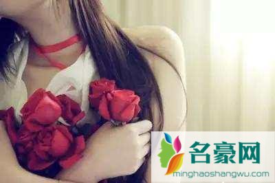 婚后同学聚会偶遇初恋情人,再次相聚我们做的事,让我悔恨终身