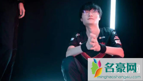 doinb是什么梗 doinb是LPL本土选手吗