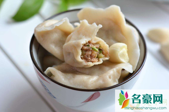 冬至吃饺子要自己包吗3
