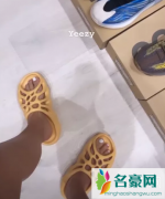 卡戴珊上脚Yeezy 450 Slide？Yeezy 450 Slide怎么样