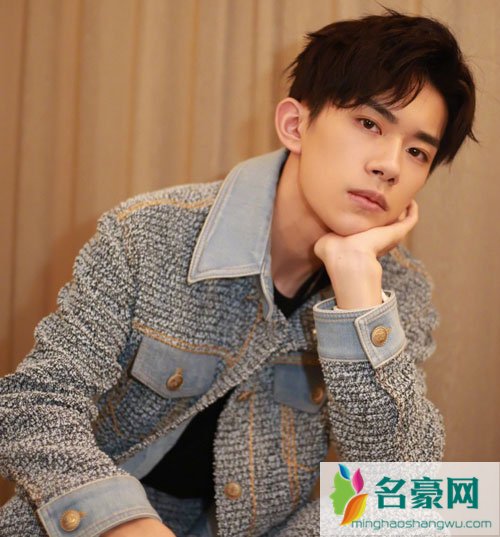 中戏老师刘天池赞易烊千玺表现 还曾和王俊凯王源谈今后发展