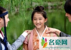 柴嫣撞脸关晓彤好像是一个人吗 柴嫣和关晓彤什么