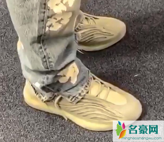 yeezy国外官网怎么抢 yeezy国外和国内区别是什么