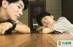 张亮自曝求婚经历 直言有遗憾一直都想补办婚礼
