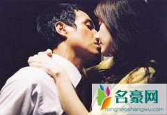 女人如果有婚外情，经常会有这些行为，装不了的