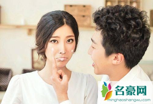 男人有这几个表现,说明他对你用情至深,别错过!