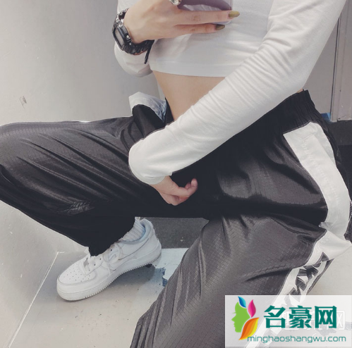 中国新说唱2020女rapper上脚球鞋图片：性感火辣！