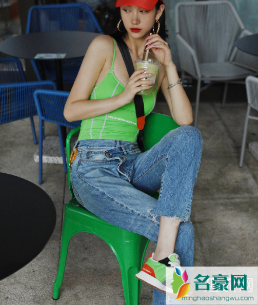中国新说唱2020女rapper上脚球鞋图片：性感火辣！