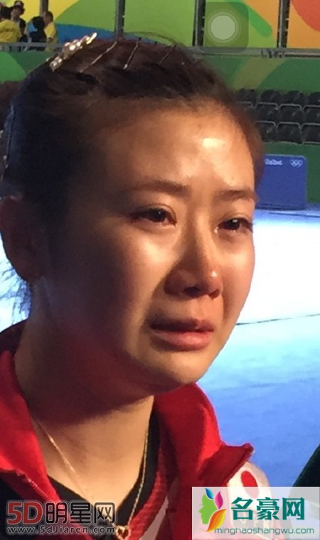 福原爱率队获得铜牌 泪流不止大呼压力大