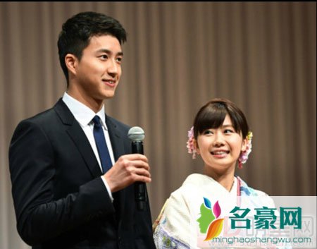福原爱成中国媳妇 与江宏杰结婚秀钻戒
