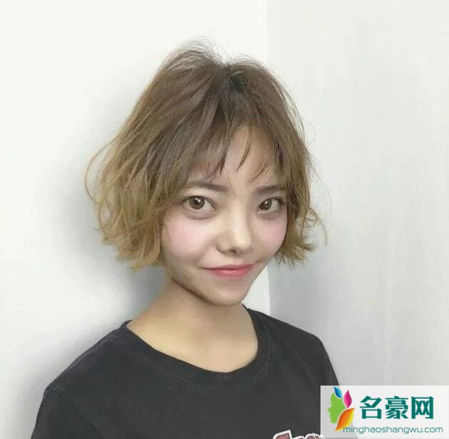 怎么看适不适合剪刘海 怎么看自己适不适合留刘海3