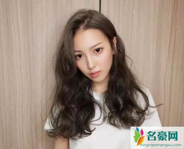 怎么看适不适合剪刘海 怎么看自己适不适合留刘海5